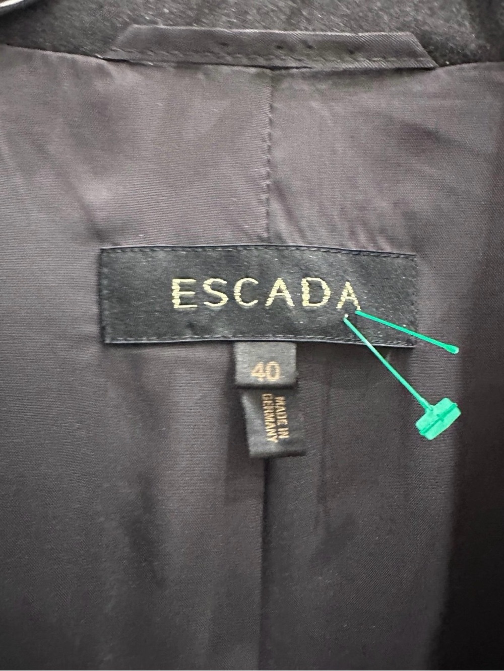 Vintage Escada Sequined Wool suit. Jacket and pants - Picture 5 of 10